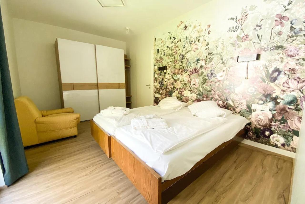 Appart-Hotel Ernz Noire Grundhof ภายนอก รูปภาพ